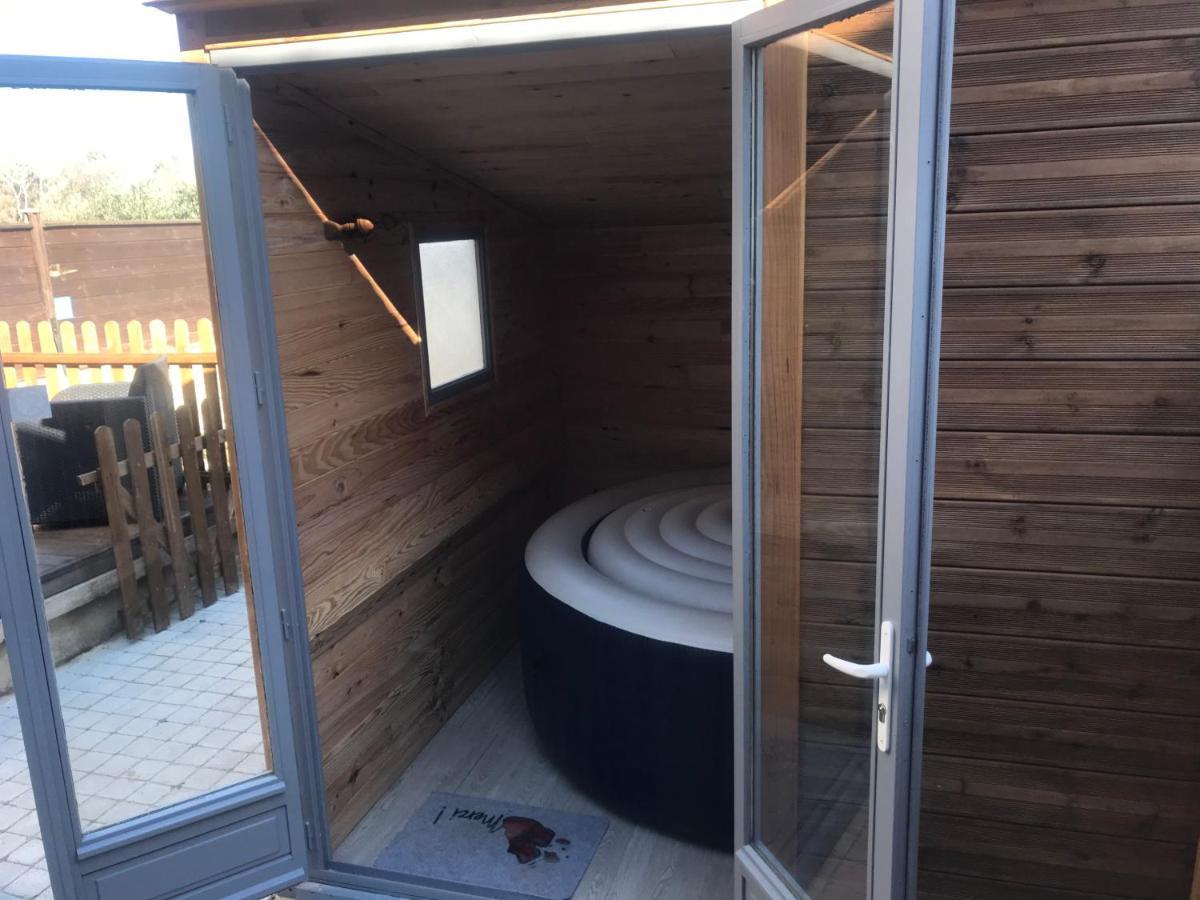 Gite Du Serre De Boudre Climatise, Spa Permanent Buisson Exterior foto