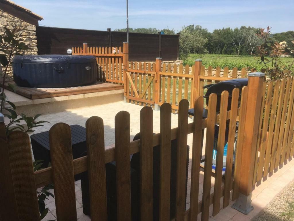 Gite Du Serre De Boudre Climatise, Spa Permanent Buisson Exterior foto